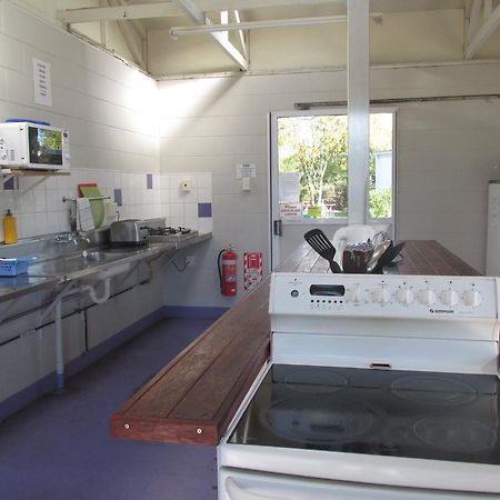Fernwood Holiday Park Motueka Room photo